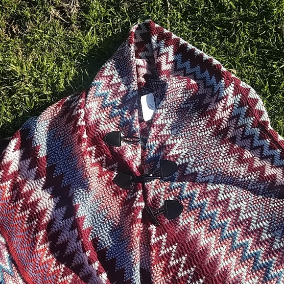 Indian Style Pancho - Picture 3 of 6